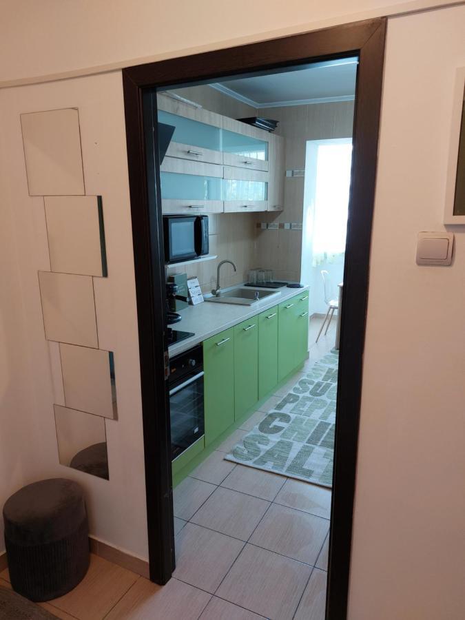 Apartament Central Renovat 3 Camere Bucharest Exterior photo