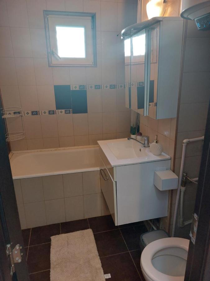 Apartament Central Renovat 3 Camere Bucharest Exterior photo