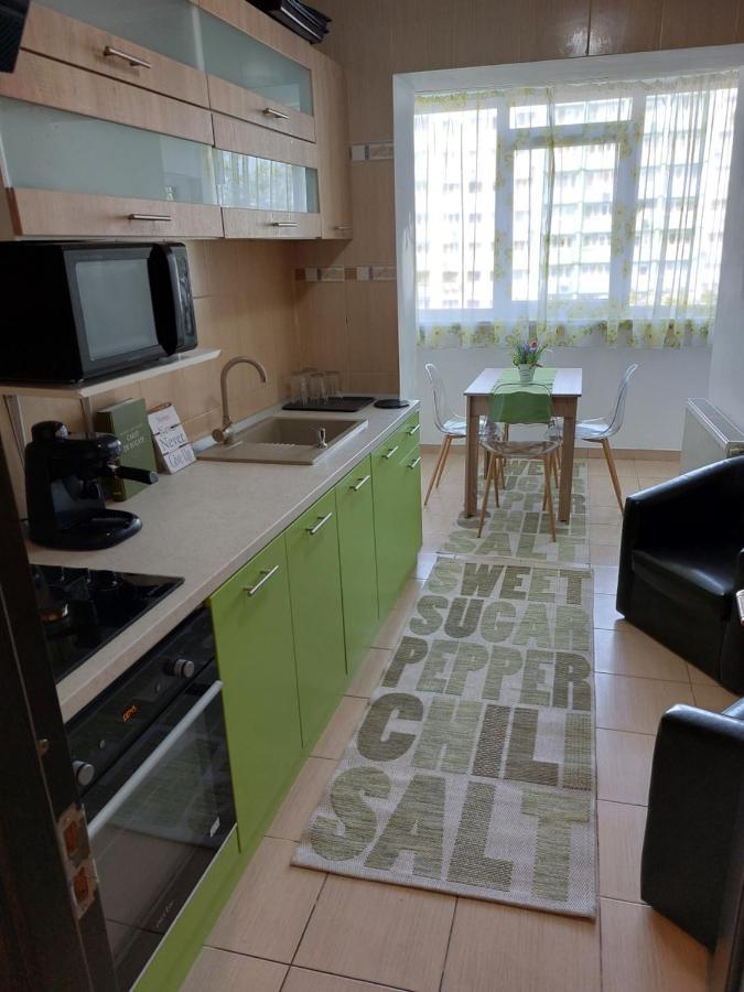Apartament Central Renovat 3 Camere Bucharest Exterior photo
