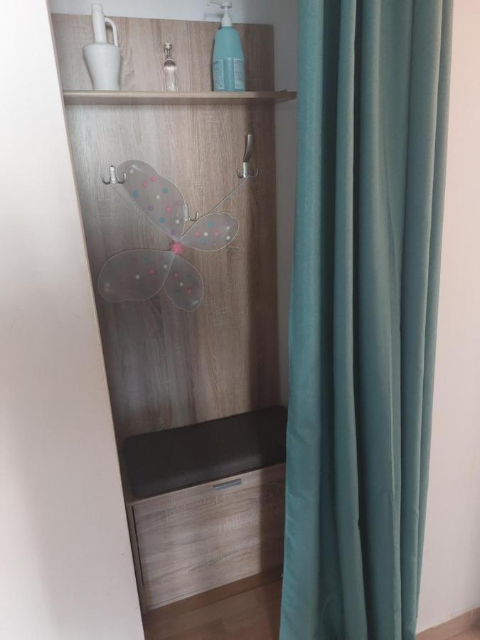 Apartament Central Renovat 3 Camere Bucharest Exterior photo