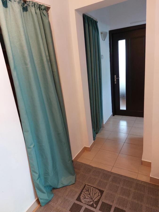 Apartament Central Renovat 3 Camere Bucharest Exterior photo